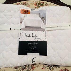 Nicole Miller Cream Knitted Quilt